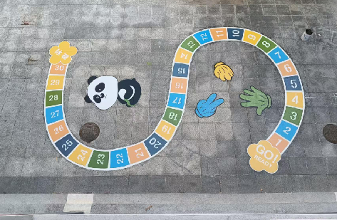 南部地面游戏彩绘